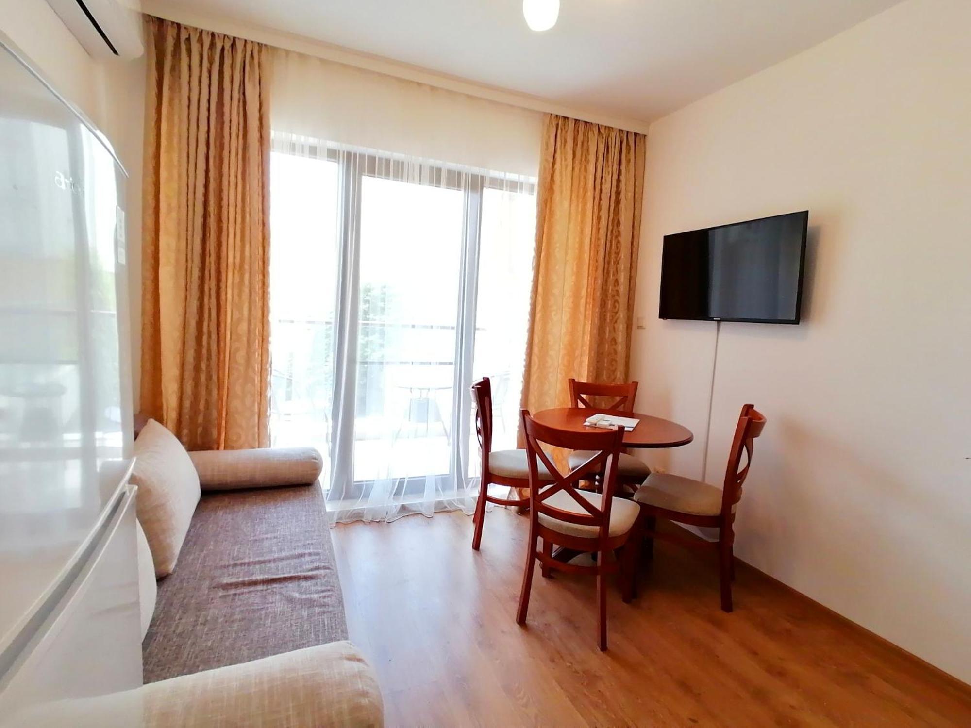 Cabacum Plaza Beach Apartments - High-Speed Wifi Golden Sands Camera foto