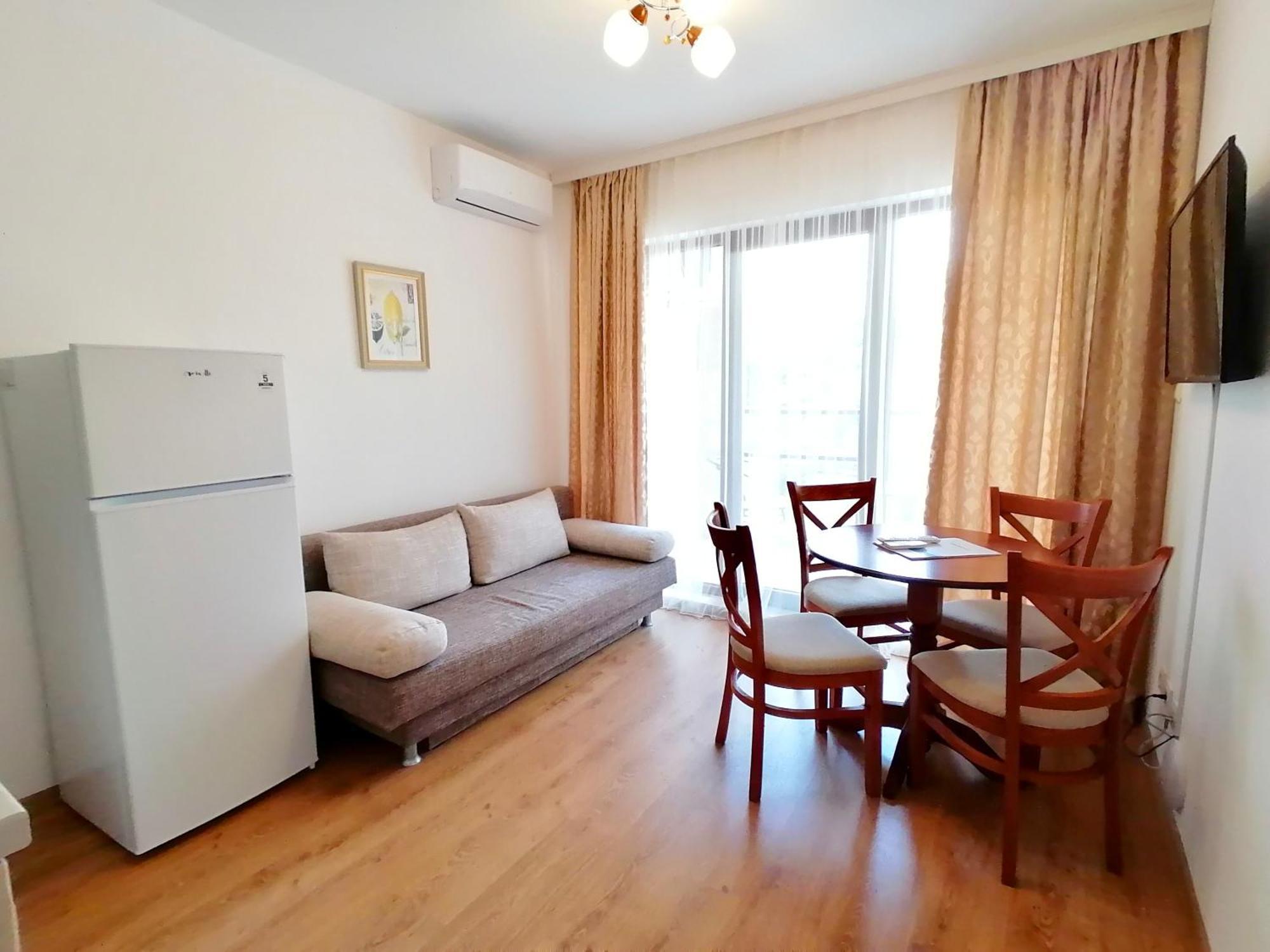 Cabacum Plaza Beach Apartments - High-Speed Wifi Golden Sands Esterno foto